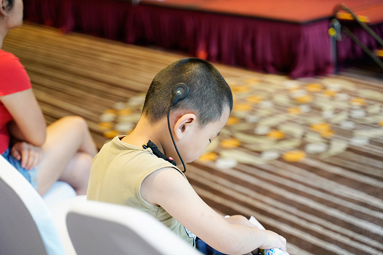 声蓝专家说：听损儿童为什么要做语训?