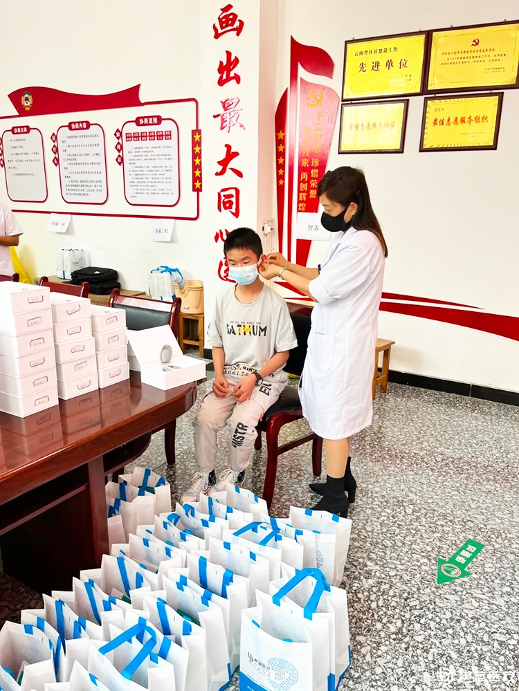 盈江县残联、梁河县残联携手声蓝医疗为听力障碍患者验配助听器