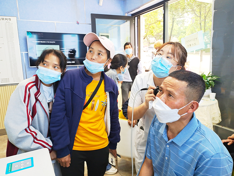 助力第32个“全国助残日” ，泸水市残联携手声蓝医疗开展助听器适配